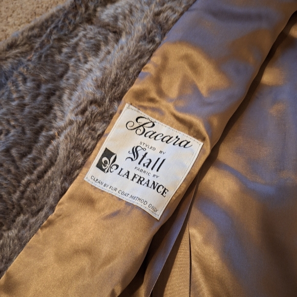 Ladies Vintage Bacara Faux Fur Coat With Real Mink Collar Size S/M Satin Lining - Picture 4 of 7